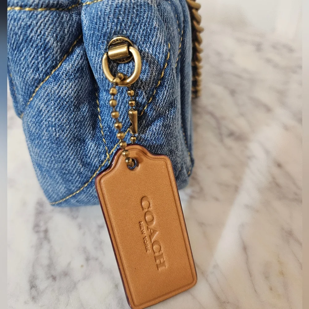 Coach Quilted Denim Tabby 20 - Picture 3 of 9